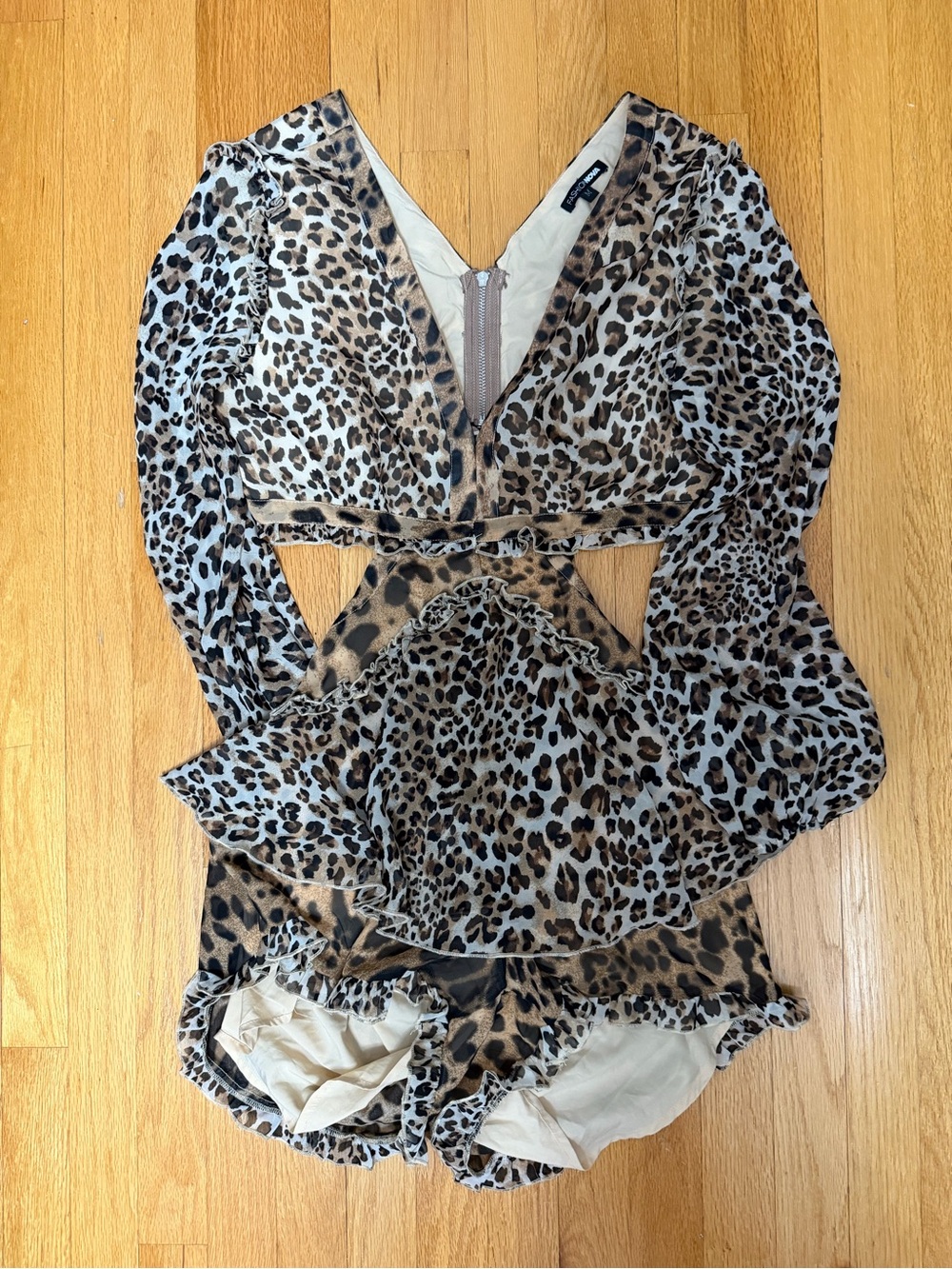 Leopard Romper - Picture 5 of 5